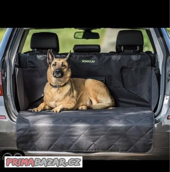 Ochranná podložka pro psy do kufru automobilu