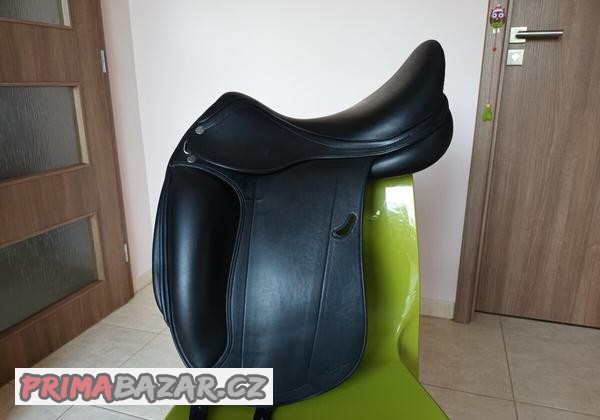 Zánovní drezurní sedlo Equipe Emporio Dressage 2021