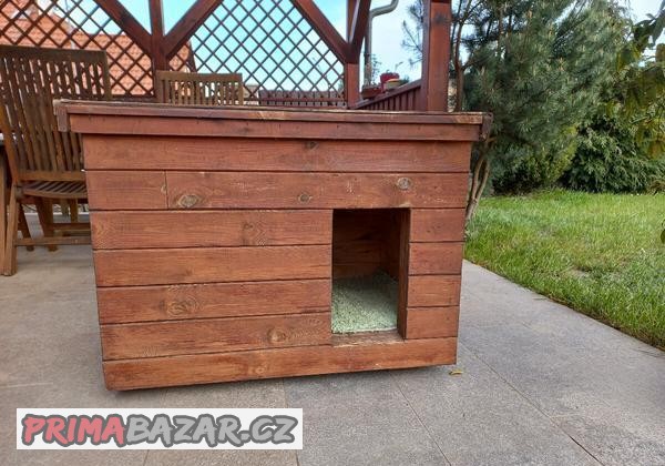 Zateplená psí bouda - malá a střední plemena