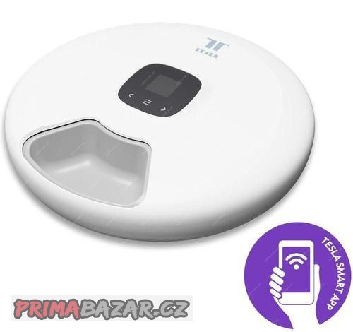Tesla Smart Pet Feeder Spin