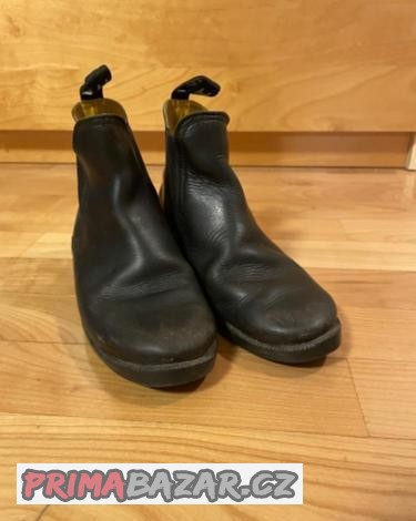 Jezdecká perka HKM, vel.37, černá, kožená