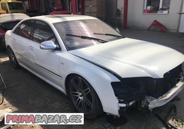 Audi S8 5,2FSi V10