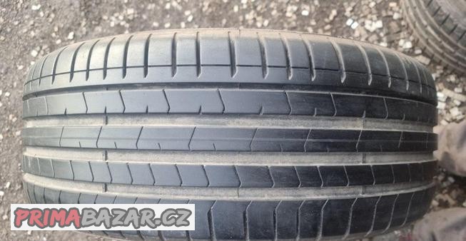 Letní pneumatika 235/45/20 Pirelli
