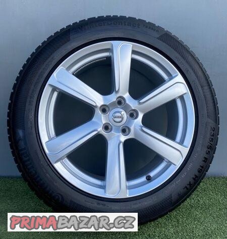 Zimní sada Alu kol Volvo XC90 235/55R19 105V