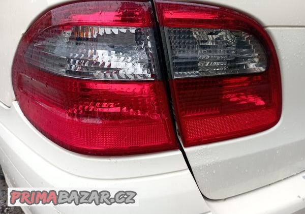 MERCEDES BENZ E S211 COMBI RV 2008/09 ZADNÍ SVĚTLA