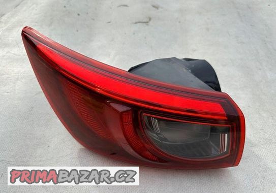 Mazda CX3, levé zadní světlo