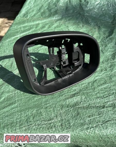 Rámeček zrcátka Volvo