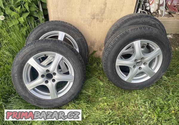 Alu kola 15” s letními pneumatikami 185 /65 R15H dezen 90%