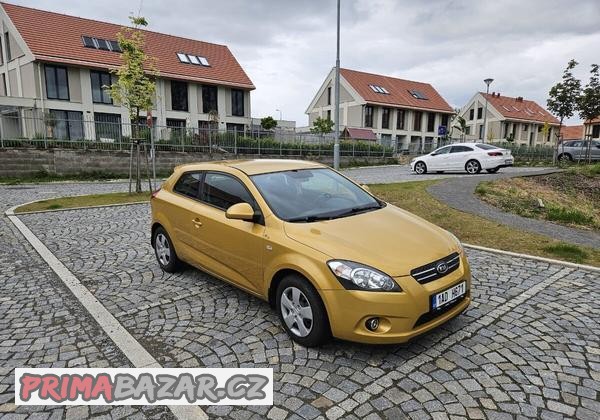 KIA CEED 1.6 CRDI 3DV