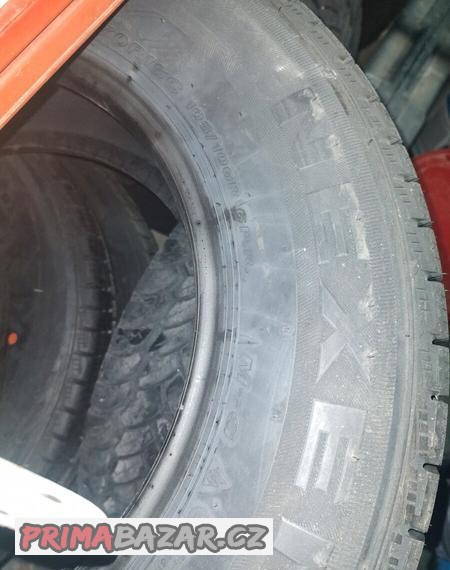 Nové zátěžové zimní pneu 215/70r16c