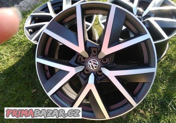 Alu disky Volkswagen Touareg 3 R20 ET33 Braga