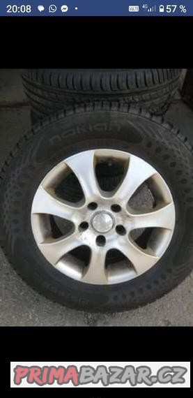 hyundai-trajet-215-65r15