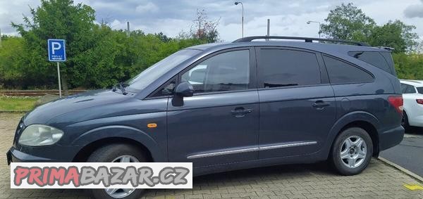 SsangYong Rodius 2.7XDi - 2WD - manuál - MPV - 7. míst