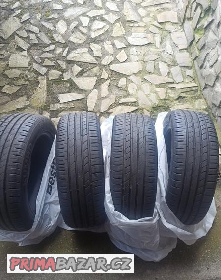Kumho 215/55 r17 letní
