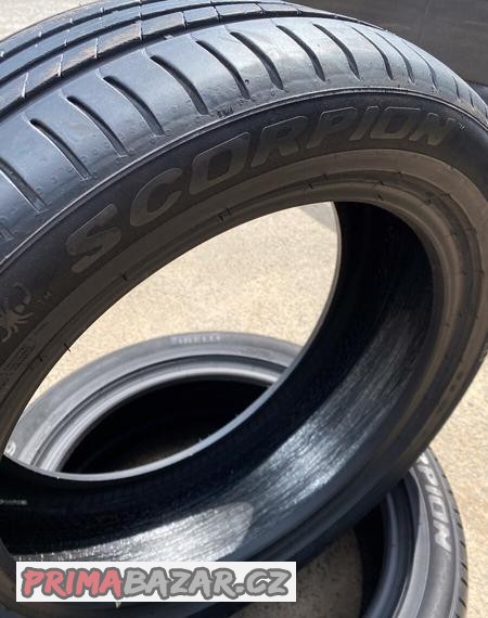 255/45/19 Letní pneu Pirelli 255/45 R19