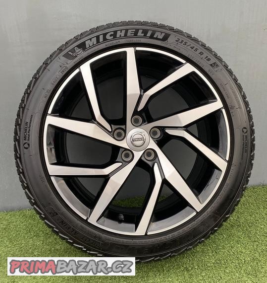 Originální Alu kola 5x108 Volvo V60/S60 235/45/18 zimní