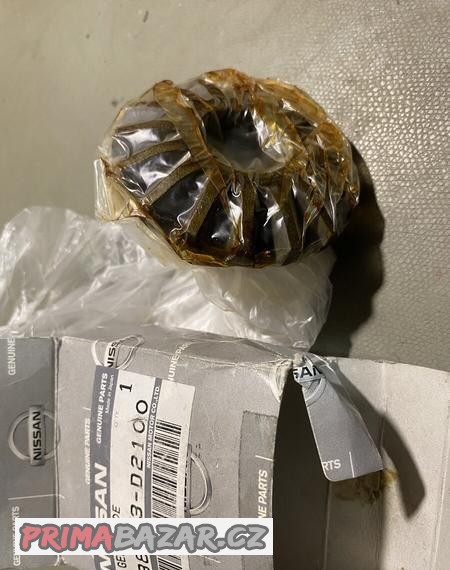 Nissan Gear side