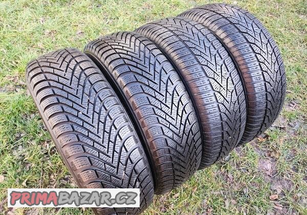 4x Zimní pneu Pirelli + Semperit - 195/65 R15 XL - 85%