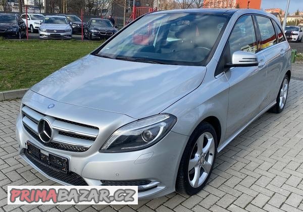 Mercedes B180 AVANTGARDE—2014–-KŮŽE—113.000km--ZÁRUKA 1 ROK