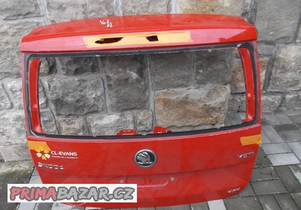 ŠKODA YETI 5 A BOČNÍ DVEŘE+NÁRAZNÍKA+SVĚTLO