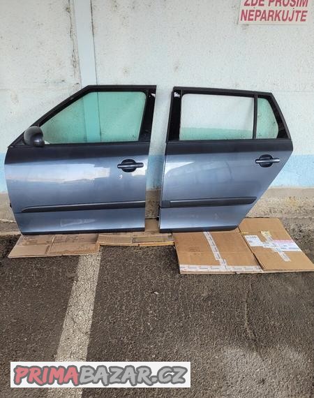 Dvere fabia combi II barva 9153
