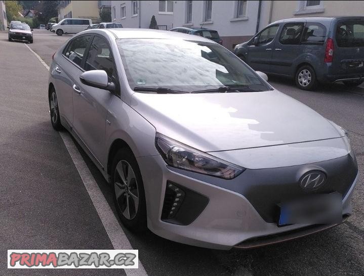 hyundai-ioniq-elektro-2017-navi-acc-tazne-66000km