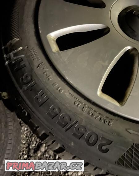 Alu disky Audi 5x112 se zimními pneu 205/55 R16, 5mm