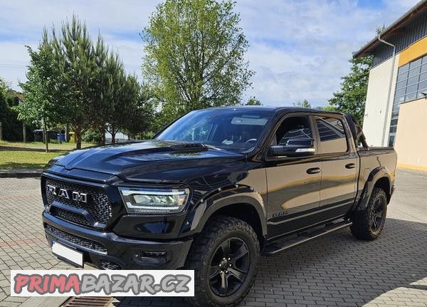 DODGE RAM 2020 5,7 HEMI 4X4 OFF ROAD ALCANTARA
