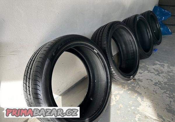 Letni pneu 265/35 R20
