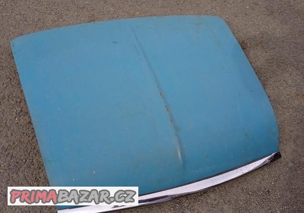Přední kapota Škoda 1000MB otevřená lišta