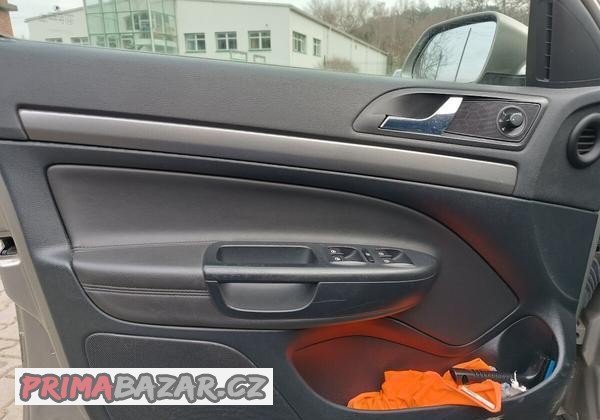 PRODÁM NA ŠKODA OCTAVIA 2 KOŽENÉ TAPECY DVEŘÍ