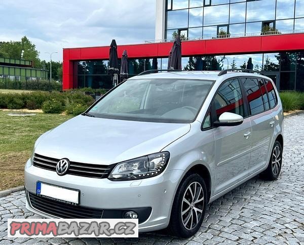VW Touran 1.6TDI 77KW 2013 Bi-Xen,Kamera,Navigace,Výhřev