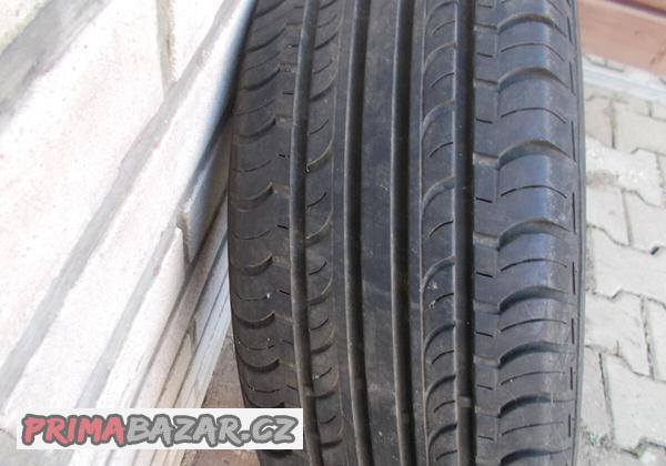 Pneu Hankook 195x65x R15