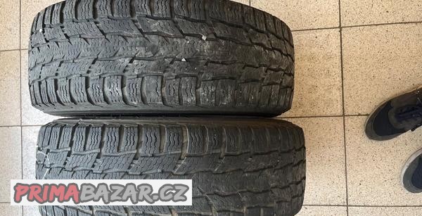 Zimní pneu Nokian 215 65 R15 C