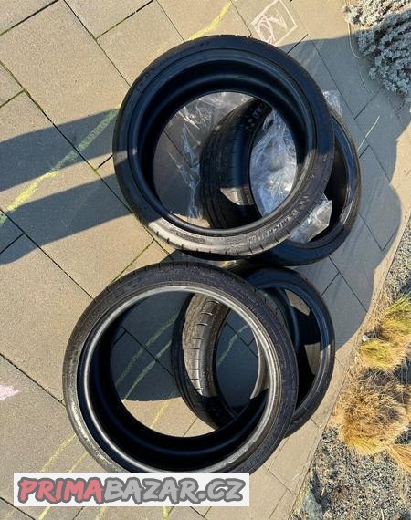 Prodám sadu Michelin Pilot 2x 225/40 r19 a 2x 255/35 r19