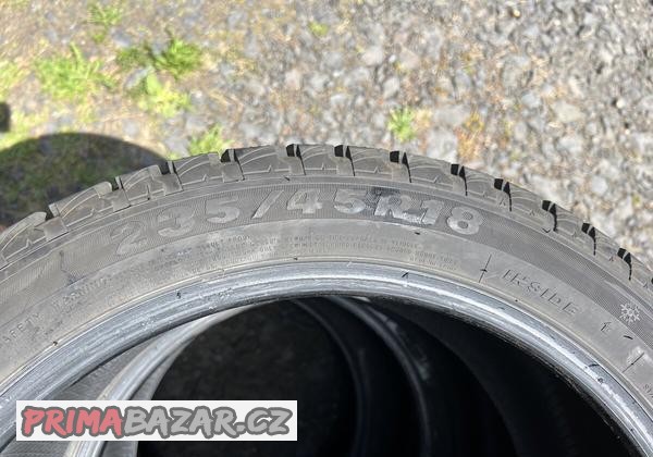 Zimni gumy tourador 235/45 r18
