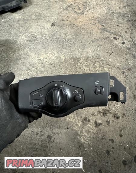 Audi a4 b8 vypínač světel 8k0941531B
