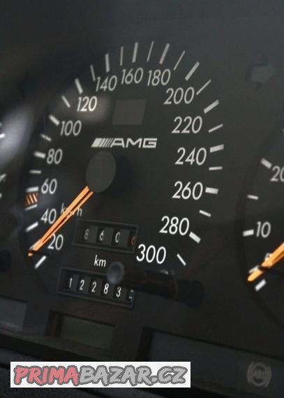 Mercedes-Benz 300SL 3.2 AMG (1 ze 2) unikát, Žehlička R129
