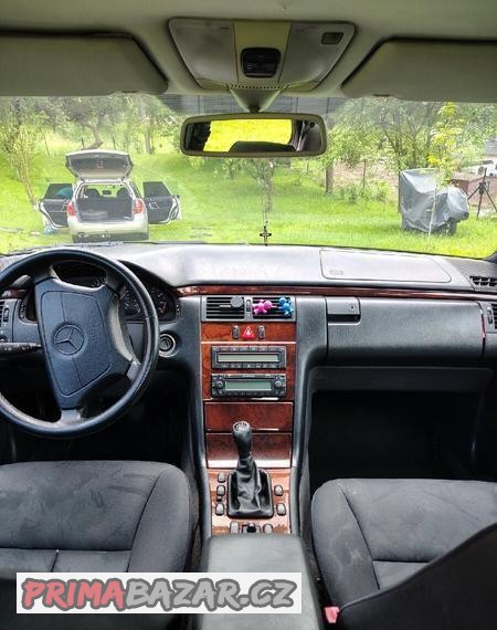 Mercedes benz E200 kompressor
