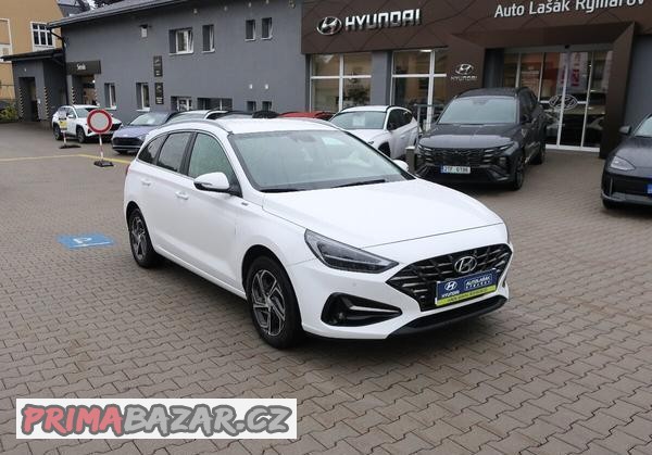 hyundai-i30-wg-1-5dpi-80kw-smart-1majitel-rezervace