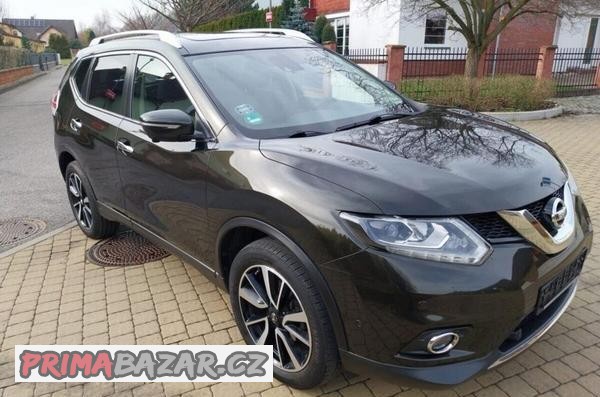 Nissan X-Trail 1,6i Top stav Panorama servisk nafta