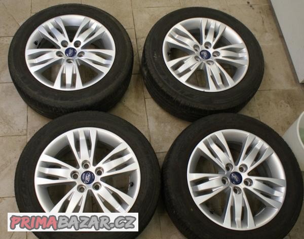 sada alu kol original Ford 7Jx16 letni pneu 205/55/16