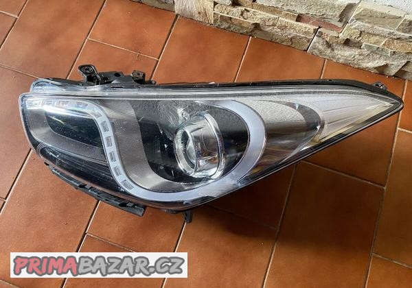 Hyundai I40 přední světlo