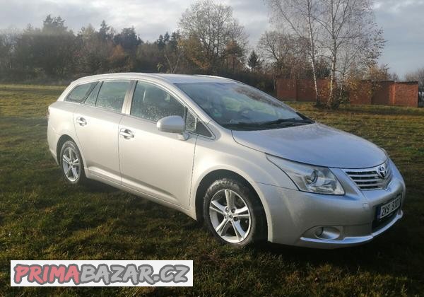 Toyota Avensis kombi 1.8i, 108 kW, rv. 2011 automat, ČR.