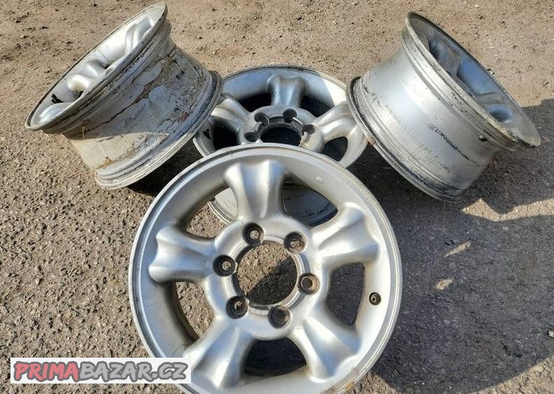 Alu kola Nissan Terrano SUV 6x139,7 7jx15 et25 r15