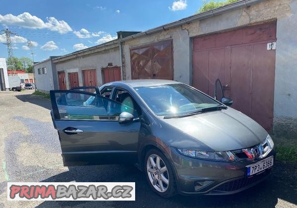 Civic 1.8 automat