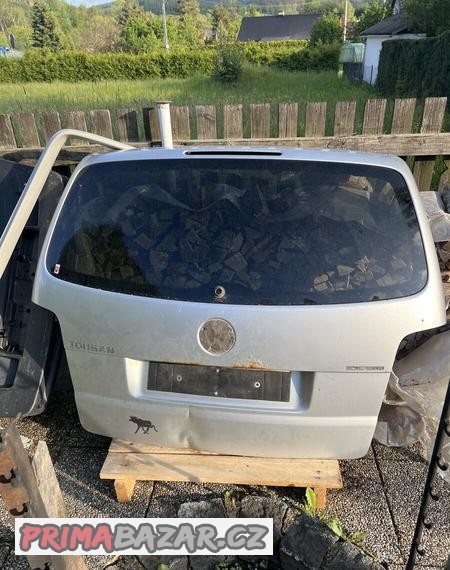 Páté dveře VW Touran 1T2 - Vrata, 5 dveře