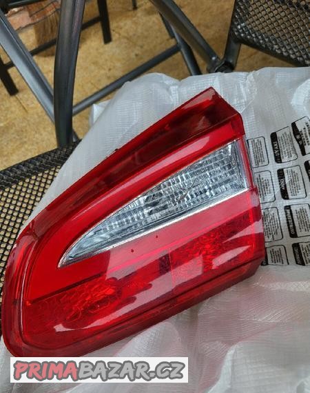 KIA CEED MK2 HB pravé zadní vnitřní LED světlo