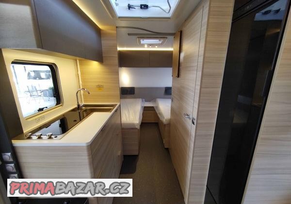 ADRIA ALTEA 502UL EL. PODLAHOVÉ TOPENÍ NÁST. BATERIE 100AH