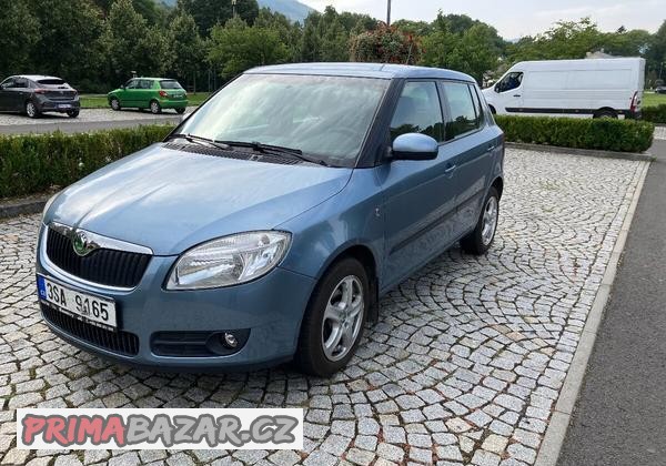 PRODÁM ŠKODA FABIA II 1,2 HTP -  servisní knížka